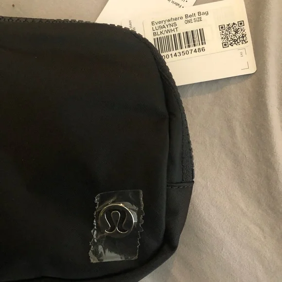 Lululemon everywhere belt bag in black and white. - Picture 2 of 3